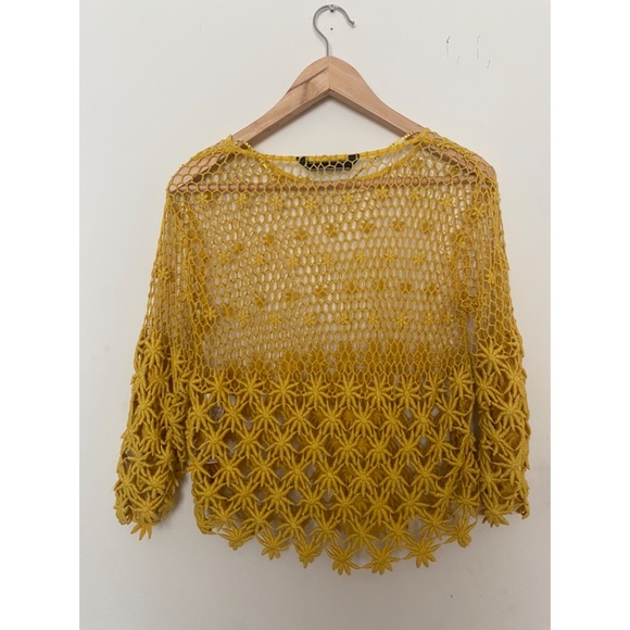 Zara Crochet Top - Picture 2 of 3